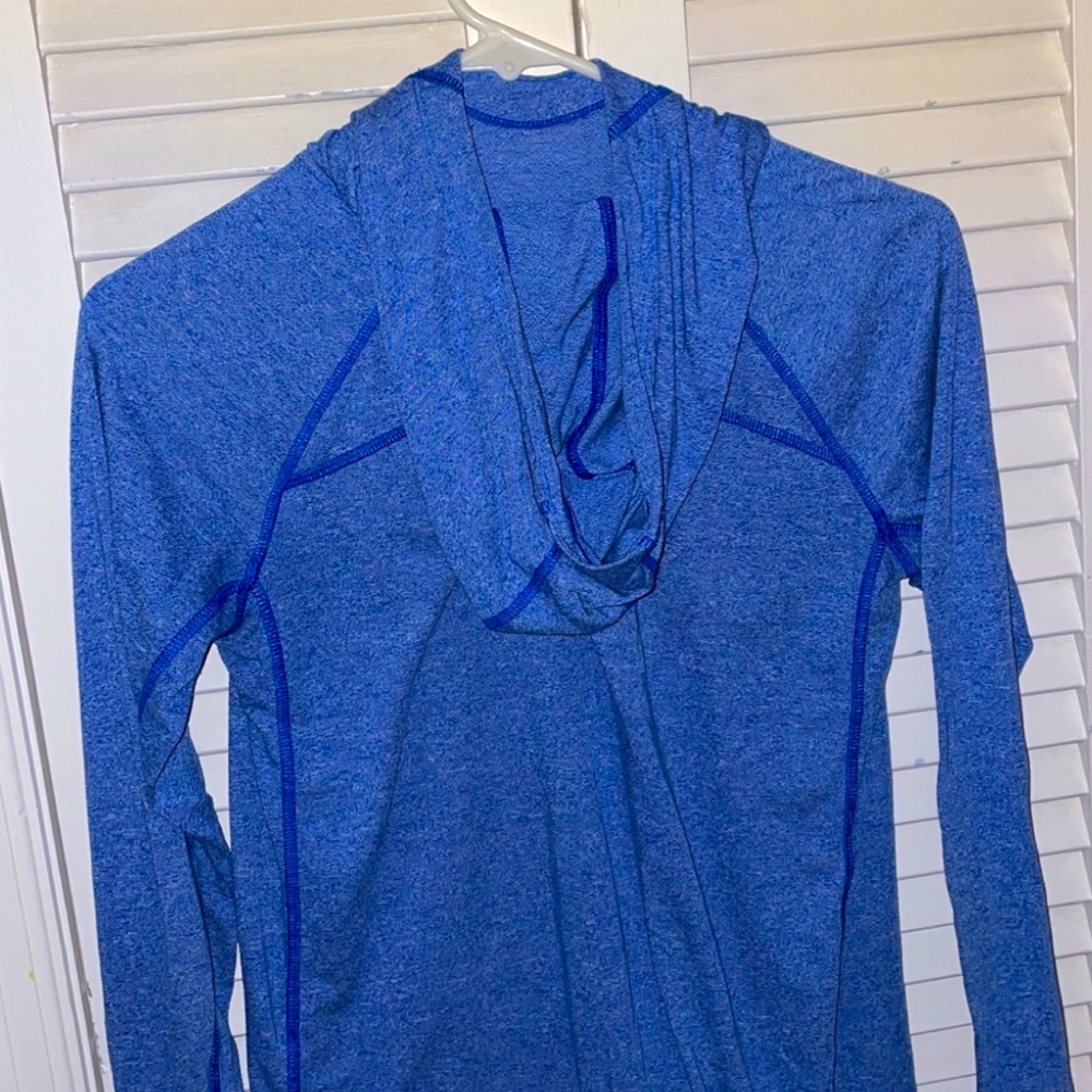 Under Armour long sleeve pullover